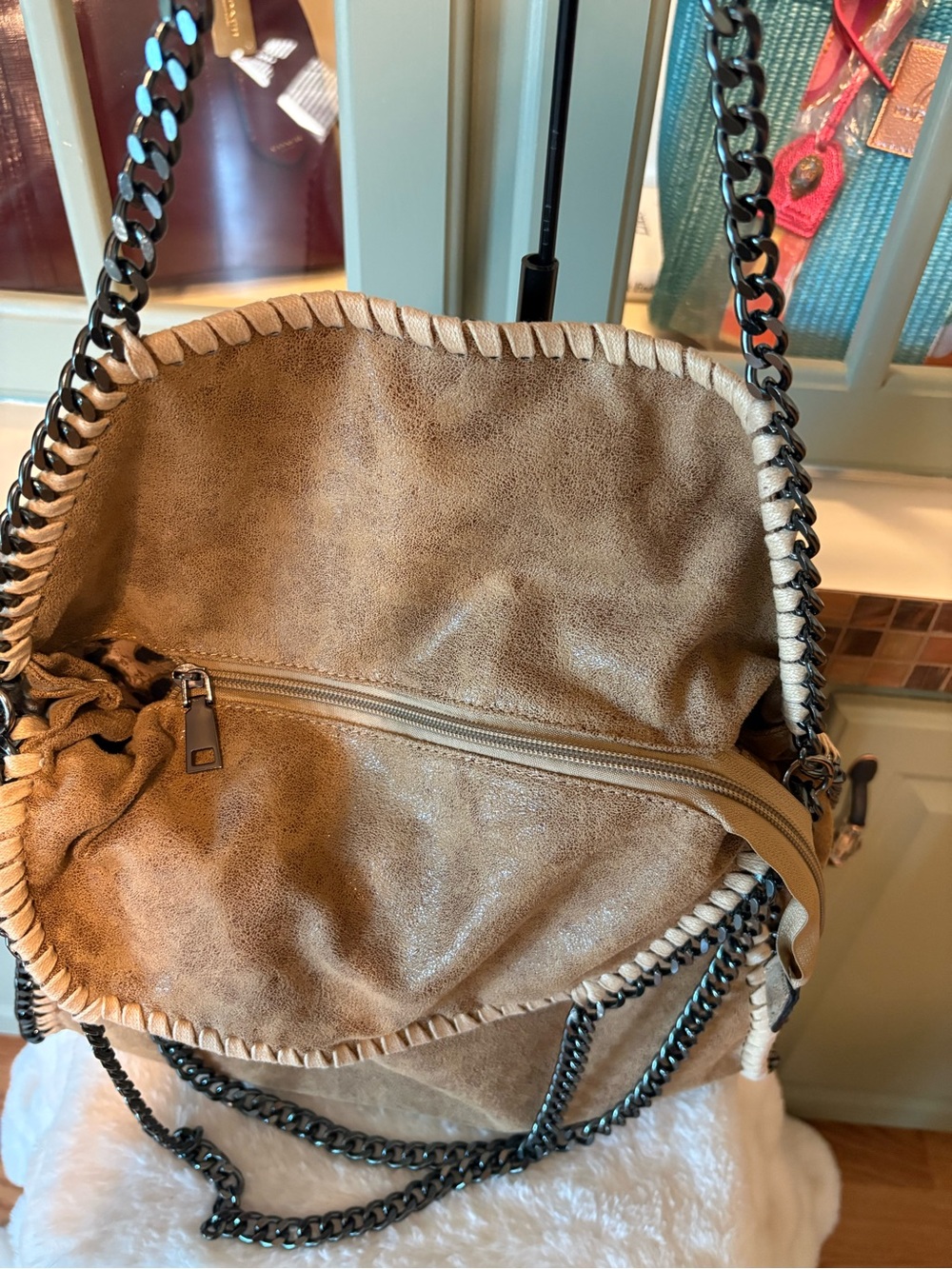Women's Tan Chain-Trim Tote Bag - Picture 4 of 5